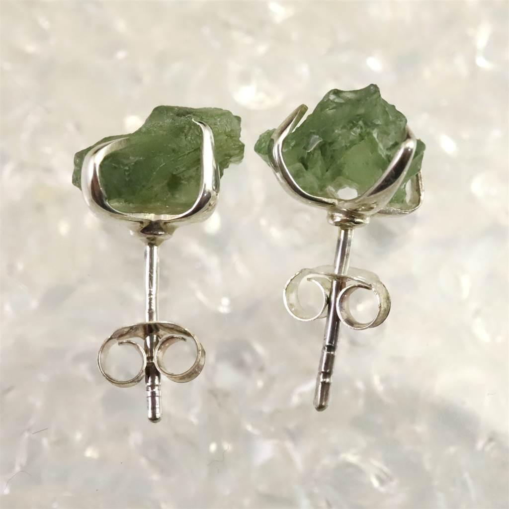 モルダバイト 原石 ピアス 1.66g #49678 | 6枚目