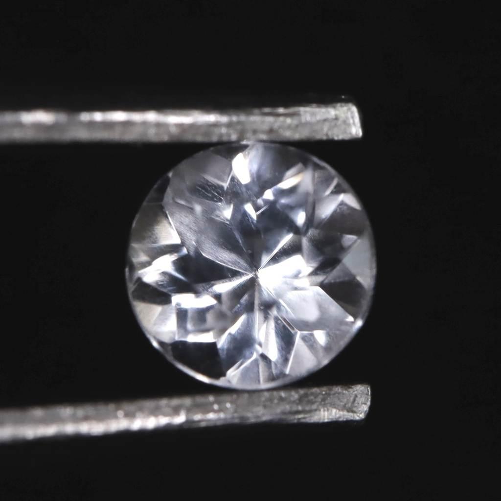 H&E社 フェナカイト A++ 4.3mmラウンドカット ルース 0.33ct #77190 | 4枚目