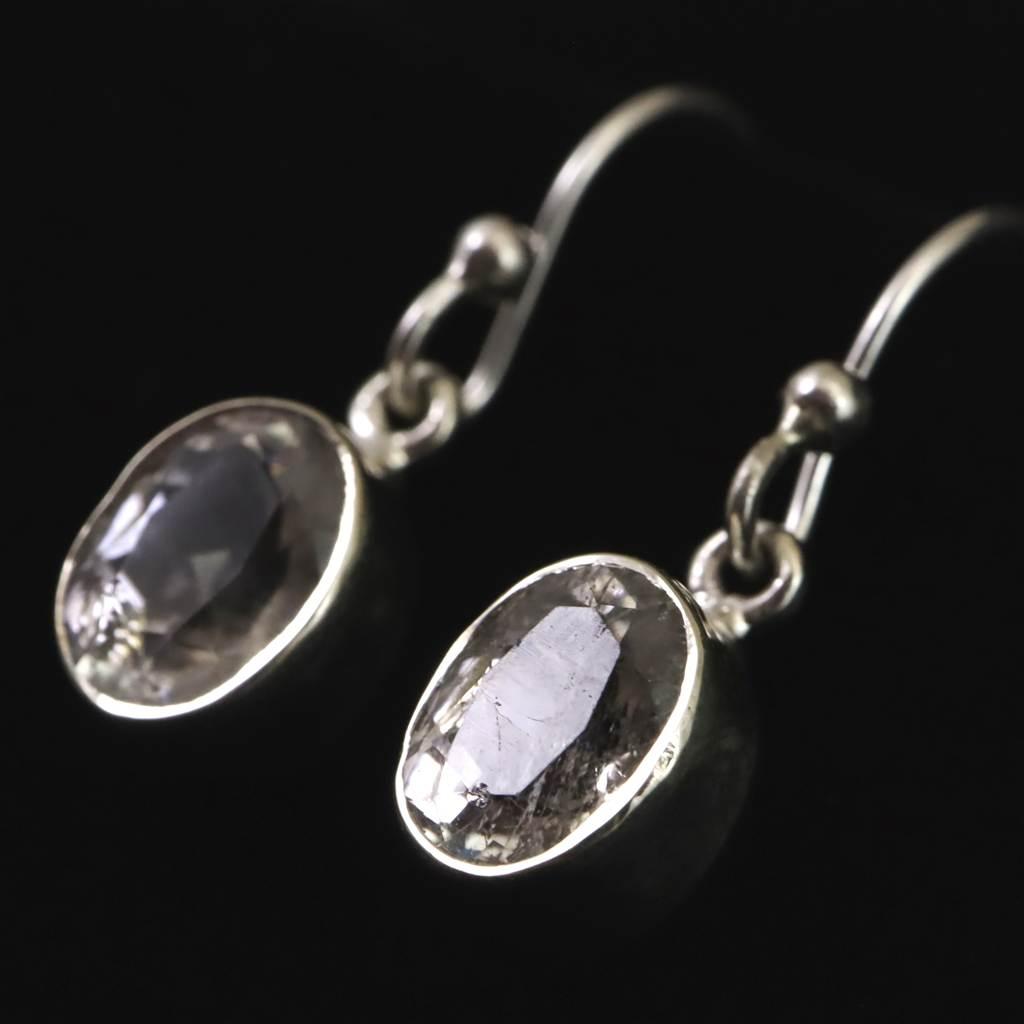 ロシア産 フェナカイト 8X6.5mmオーバルカット ピアス 2.3g #34793 | 3枚目