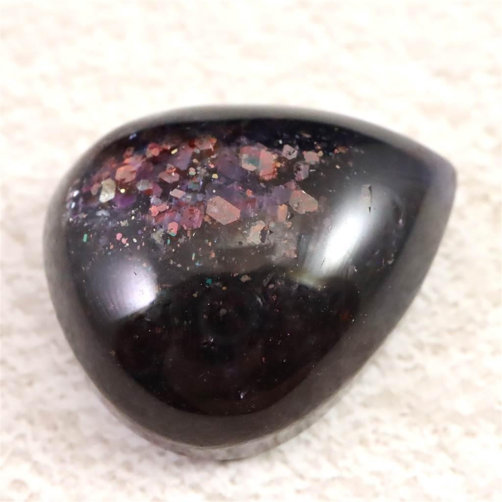 ブラッドショット アイオライトサンストーン26mmドロップ カボション 9.4g #24076 | 4枚目